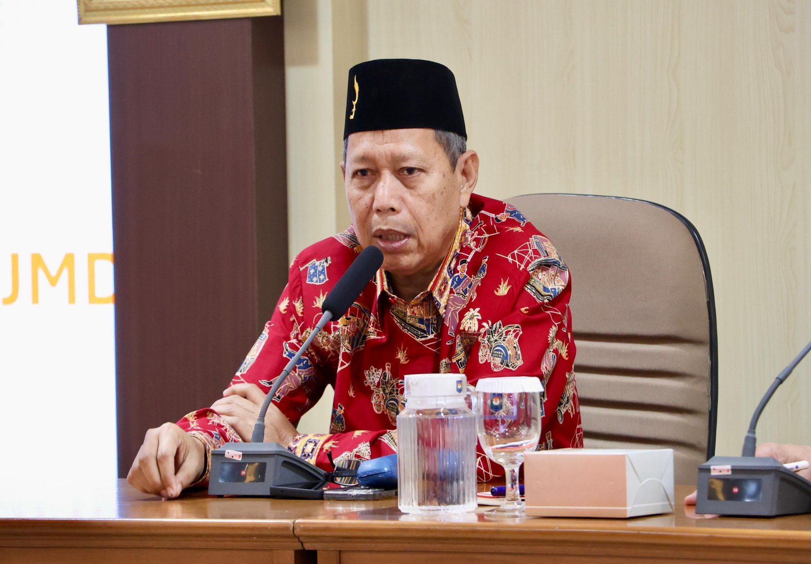 Pansus XVII DPRD Jabar menunggu surat resmi Kemendagri sebagai dasar menindaklanjuti rekomendasi dan menentukan langkah perubahan.