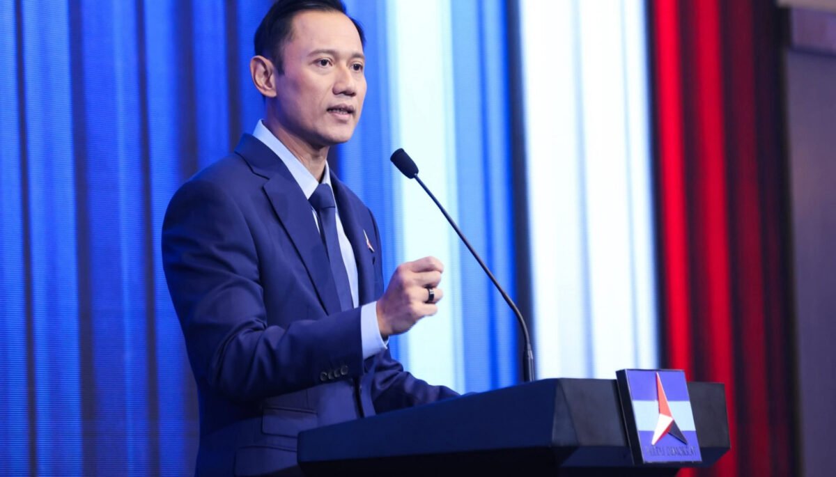 Pesan Ketua Umum Partai Demokrat Agus Harimurti Yudhoyono (AHY) tentang batas kekuasaan dan pentingnya menjaga demokrasi.
