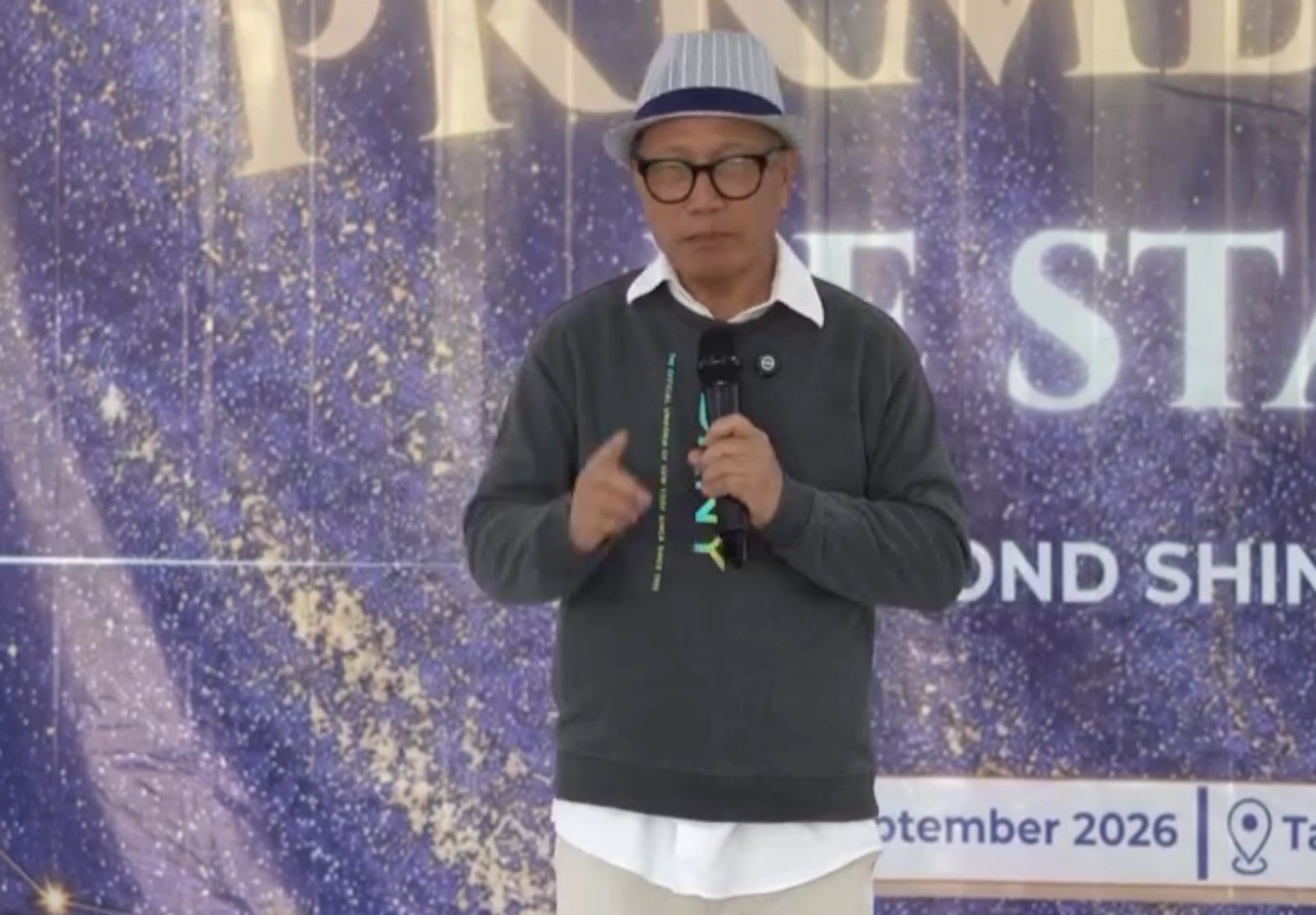 Ketua DPRD Jawa Barat Buky Wibawa mendorong mahasiswa baru Taruna Bakti University Bandung untuk tidak sekadar mengejar kelulusan.