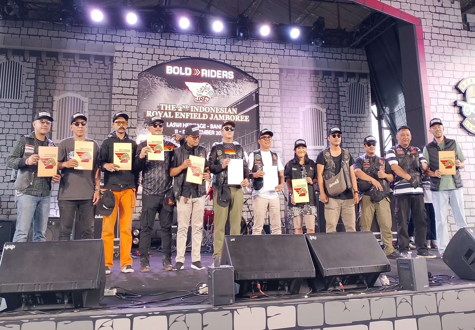 Gelaran The 2nd Indonesian Royal Enfield Jamboree 2026 berlangsung meriah dengan melibatkan puluhan komunitas.