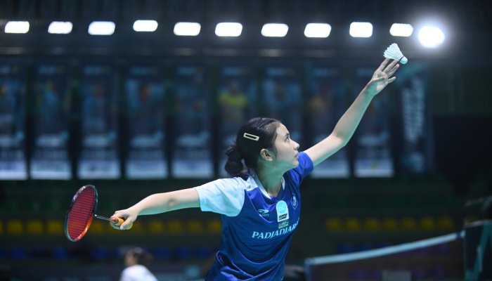 Campus League Badminton Regional Bandung menjadi arena persaingan sengit 23 perguruan tinggi dari berbagai kota.