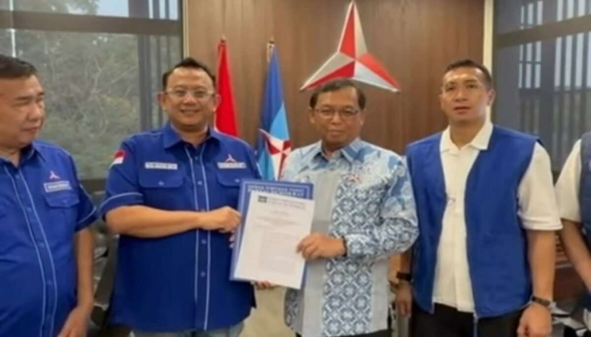 Anton Suratto Sukartono Resmi Kembali Pimpin Demokrat Jabar