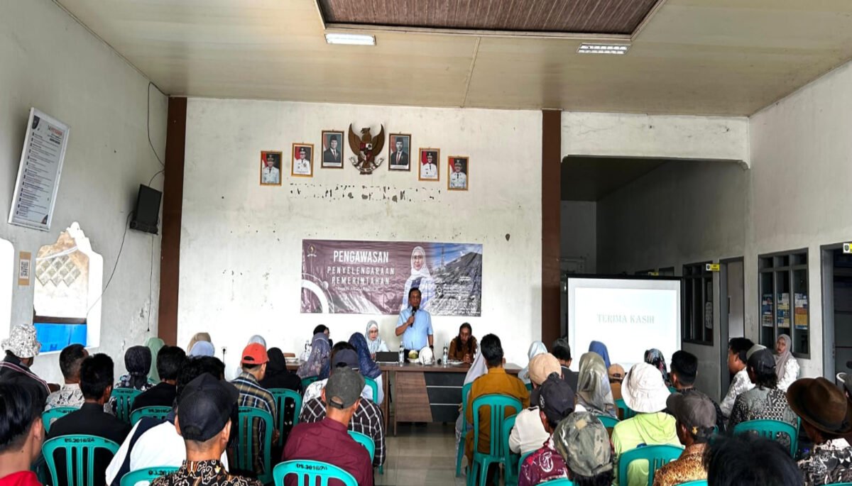 Anggota DPRD Provinsi Jawa Barat, Hj. Ratnawati, melaksanakan kegiatan Pengawasan Penyelenggaraan Pemerintahan Daerah di Desa Wanasari.