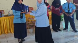 Ratnawati Dorong Pelajar SMK PUI Jatibarang Pahami Pendidikan Demokrasi Sejak Dini