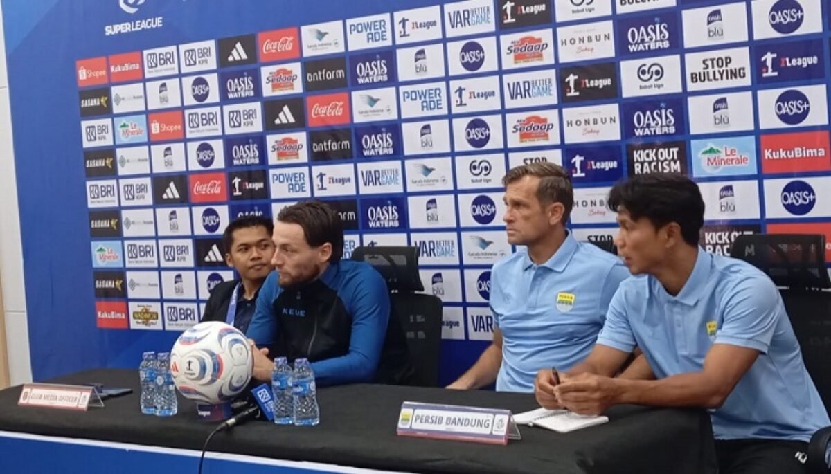 Setelah melalui Perjalanan 14.000 Km, Igor Tolic Senang Persib Raih Kemenangan di Jepara