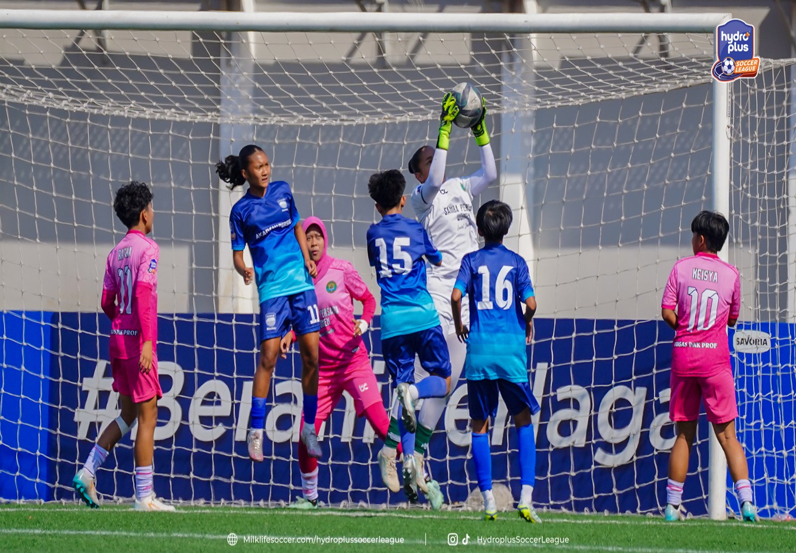 Bakti Olahraga Djarum Foundation bersama HYDROPLUS kembali menggelar liga sepakbola putri bertajuk HYDROPLUS Soccer League.