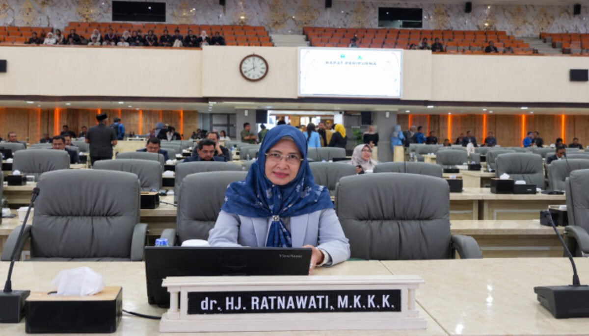 Anggota DPRD Provinsi Jawa Barat, Hj. Ratnawati, menilai pendidikan agama memiliki peran penting dalam membentuk karakter generasi muda. 