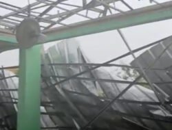 Atap Masjid Al Faidzin di Komplek PPI Padalarang Roboh Diterjang Puting Beliung, Tidak Ada Korban Jiwa