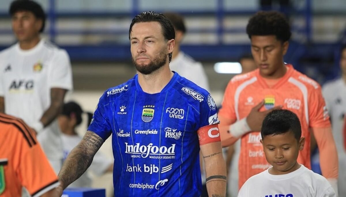 Di Tengah Jadwal Padat, Skuat Persib Tetap Bidik 3 Poin di Kandang Madura United