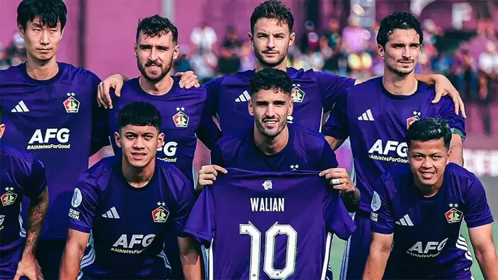Persib akan berjuang untuk meramaikan persaingan di papan atas Super League 2026-2027, dengan menghadapi Persik, Minggu (18/10/2026) malam.